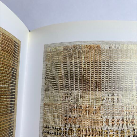 1st Ed. HB HC Anni Albers Weber Asbaghi Guggenheim 1999 Textile Weaving Bauhaus - Picture 7 of 11